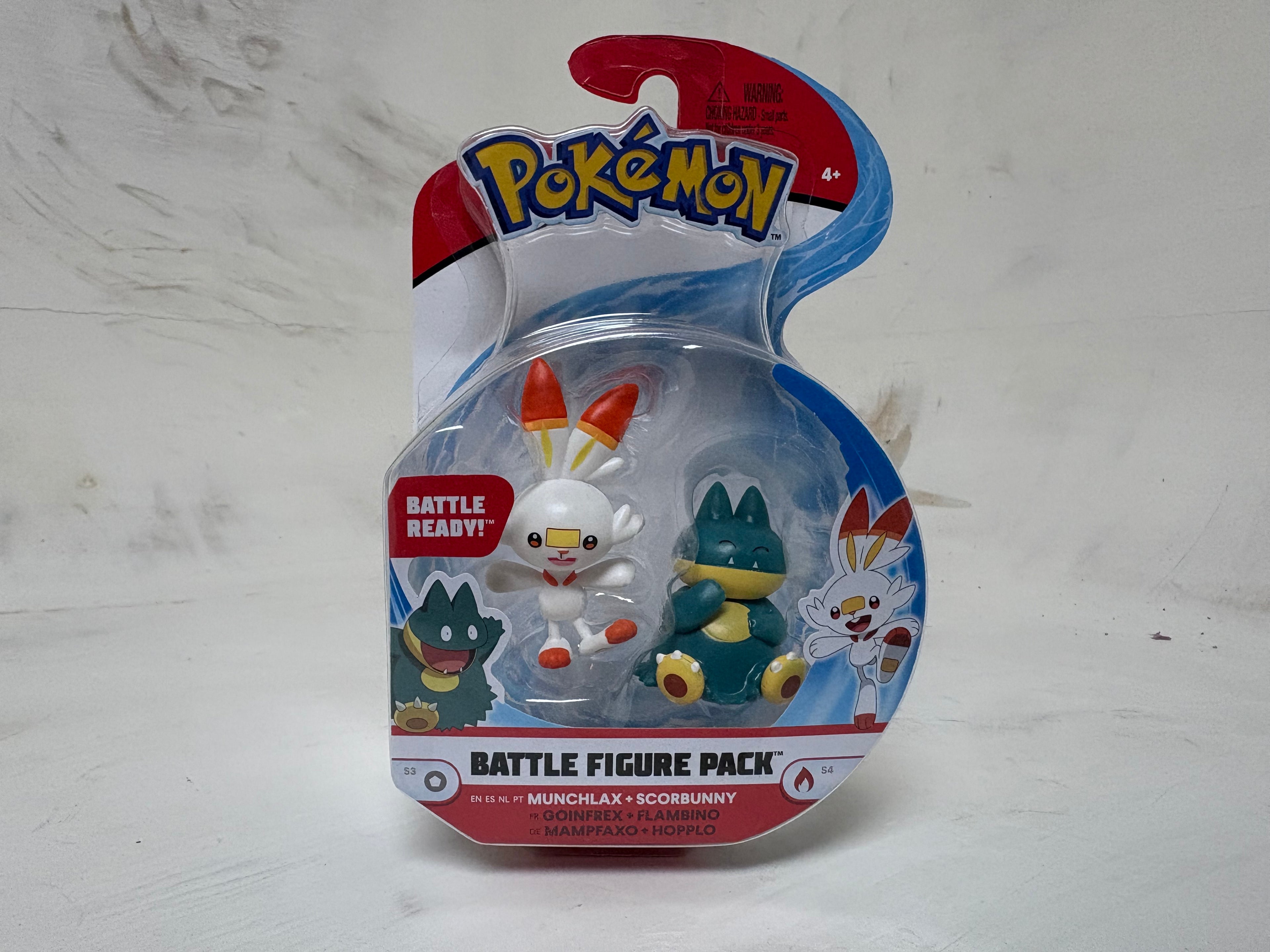 MUNCHLAX & SCORBUNNY BATTLE FIGURE PACK